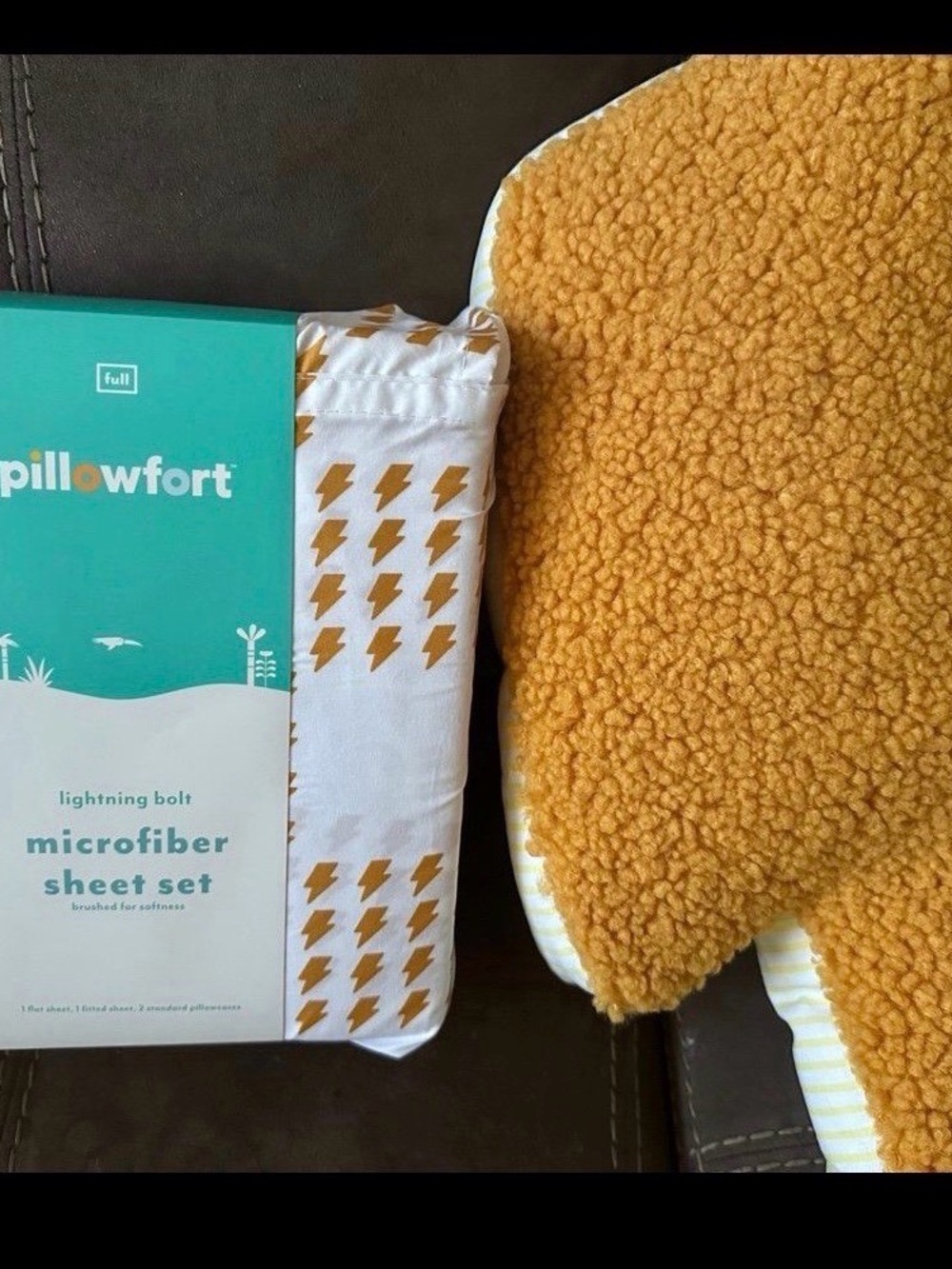 Pillowfort Lightning Bolt Microfiber Sheet Set - White and Mustard
